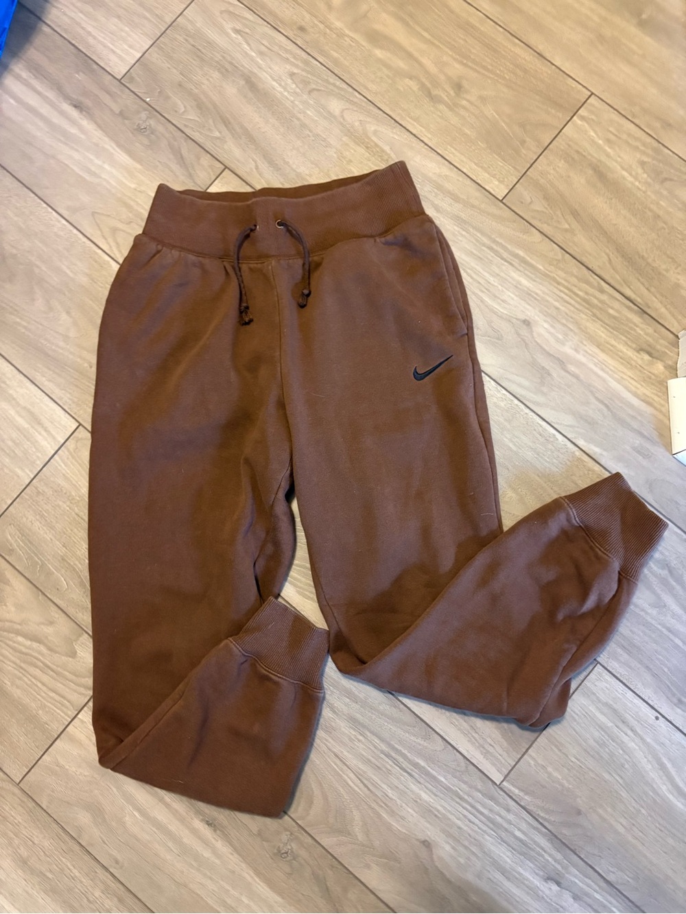 Nike chocolate sweatpants